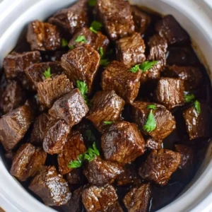Crockpot Steak Bites – Tender, Garlicky, and Easy to Make